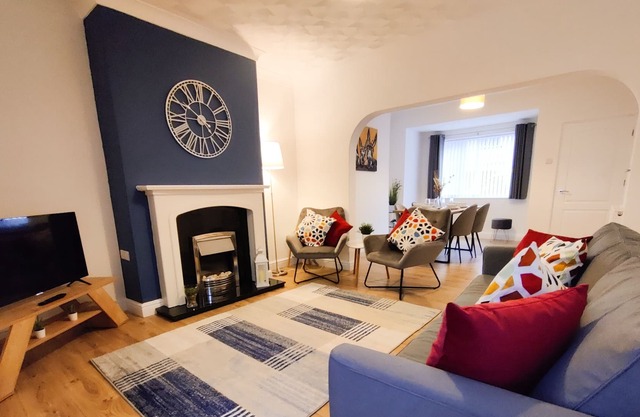 Contractors-Business-Travel-Free-parking-A1&M18