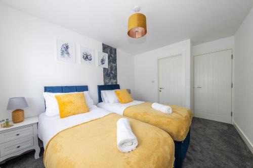 CONTRACTORS FAVOURITE, LUXURY LIVING, LARGE PREMIUM HOUSE, NEWLY BUILT, FREE PARKING FOR UP TO 4 VEHICLES, GREAT ACCESS TO CENTRAL LUTON & THE M1 and A6