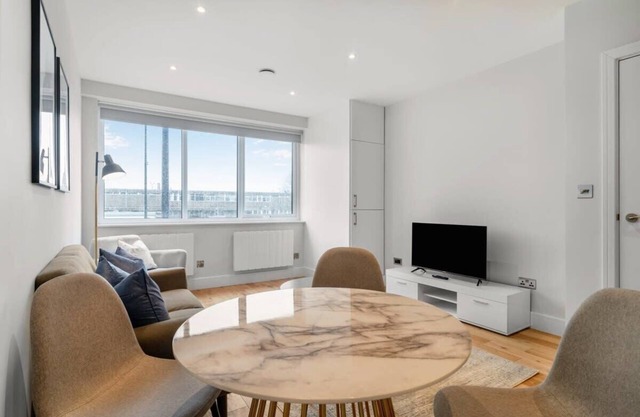 Convenient 1 Bed Apartment in central Eastleigh