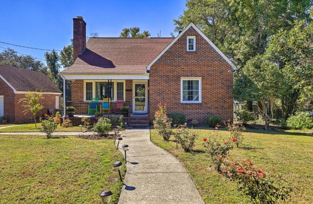 Convenient Jacksonville Home with Yard and Patio!