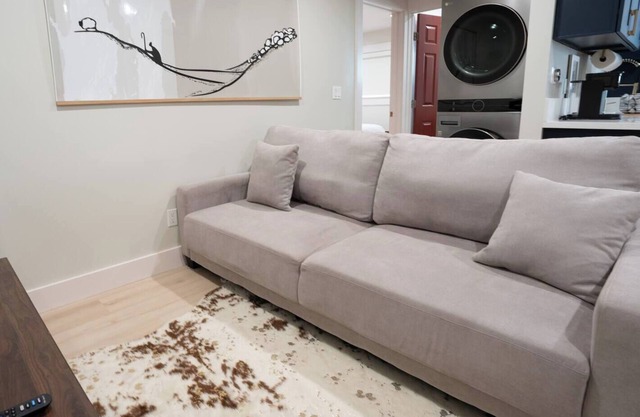 Convenient Location, SGV/626, Great Neighborhood!