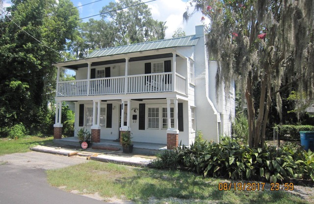 Convenient to Downtown And Parris Island