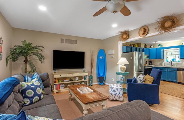 Conveniently-located, bright and spacious SFH In Bethany West