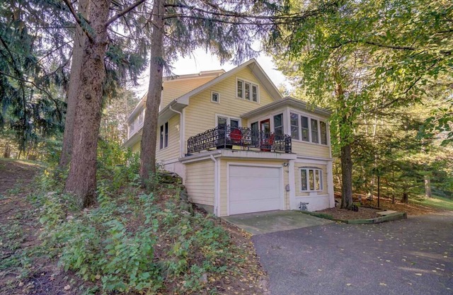 Conveniently Located just off University Avenue on Madison's West Side