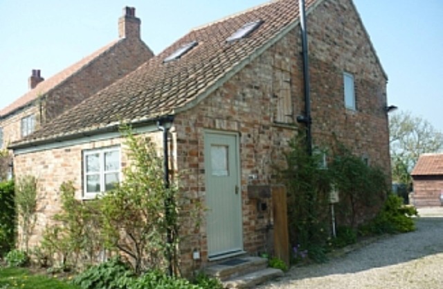 Converted Barn On Edge Of Village Setting
