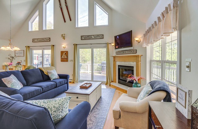 Conway Home w/Game Room: 5 Private Beaches