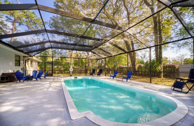 ~Coolside Ranch Home Sleeps 9 Cool Pool~