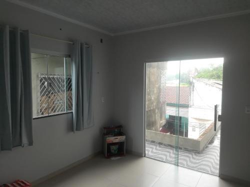 COP 30 Casa com 3 quartos sendo 1 suite 4 banheiros sala cozinha e garagem