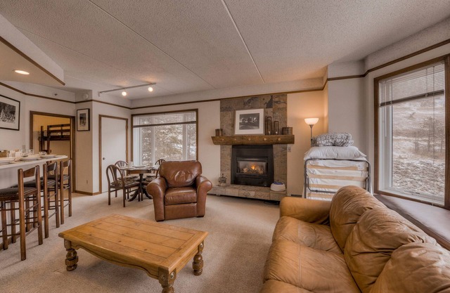 Copper Center Village. Newly renovated. Gas Fireplace. FREE Underground Parking.