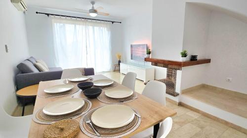 Coqueta Homes