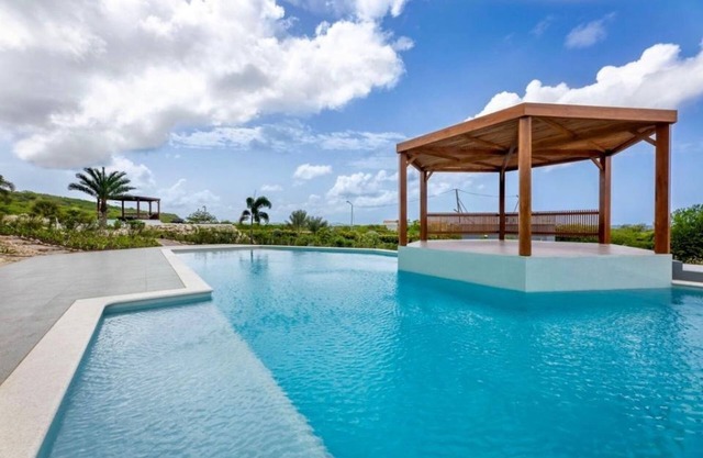 Coral Estate Luxery resort - Ocean view apartment