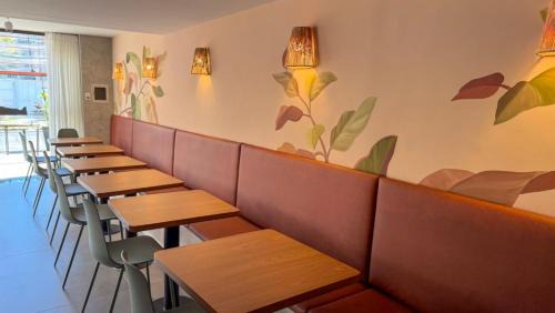 CORAL EXPRESS Prox Anfiteatro Por do Sol , Araújo Vianna e Pucrs , 5 klm de distancia