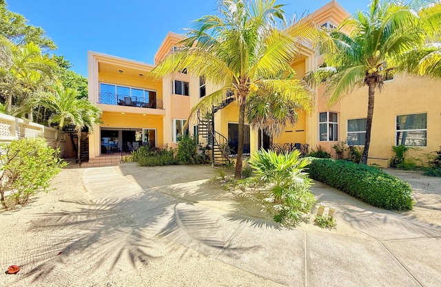 Coral Sand 10, Condos #1 & 5 @ West Bay Beach