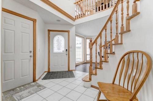 Coral Springs Lakefront Retreat