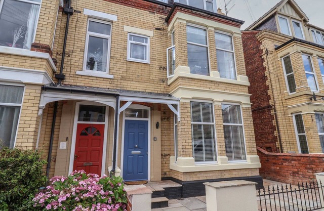 CORAL VILLA, family friendly, country holiday cottage in Bridlington