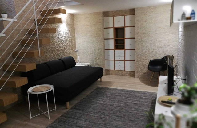 CORBHOUSE - ENTIRE HOUSE WITH SEPARATE ENTRANCE