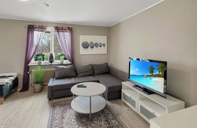 Corporate Housing - 8 Bed