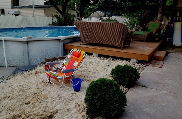 CORPORATE OR FAMILY MONTHLY RENTAL ONLY - $ 116./nite in the heart of the fun