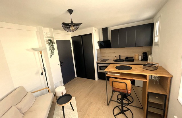 Cosy 2-room apartment with private parking