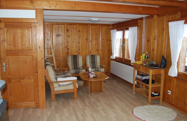 Cosy apartment for 7 people with WIFI, TV, balcony and pets allowed