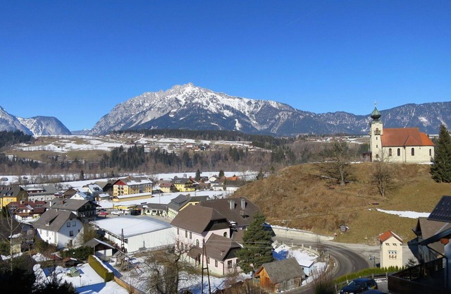 Cosy apartment for 12 guests with WIFI, hot tub, TV, terrace, panoramic view and parking
