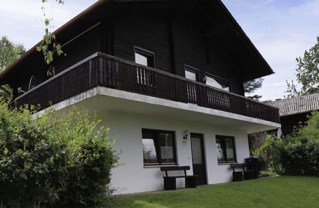 Cosy apartment for 2 people with WIFI, TV, terrace and parking