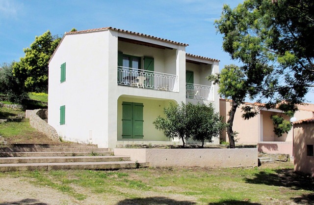 Cosy apartment for 2 guests with WIFI, TV, terrace and parking