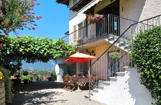 Cosy apartment for 5 guests with WIFI, TV, terrace and pets allowed