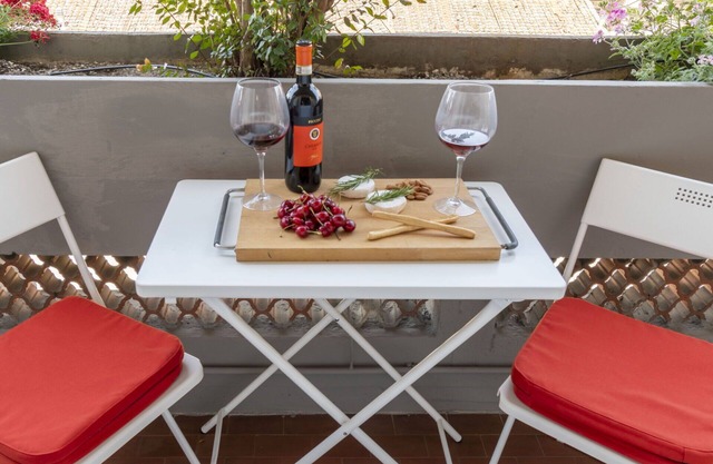Cosy apartment for 5 guests with A/C, WIFI, TV, terrace and panoramic view