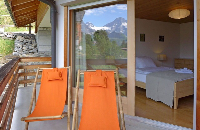 Cosy apartment for 5 people with WIFI, TV and balcony