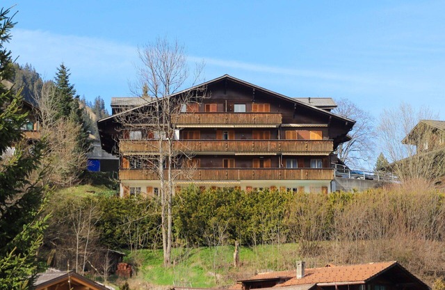 Cosy apartment for 6 guests with WIFI, TV, balcony, pets allowed, panoramic view and parking