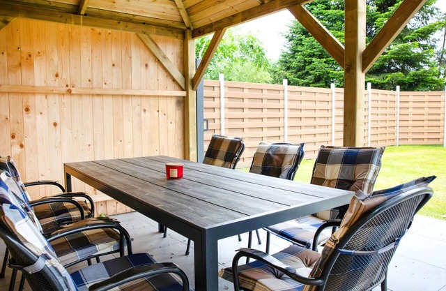 Cosy apartment for 4 people with WIFI, TV, patio and parking