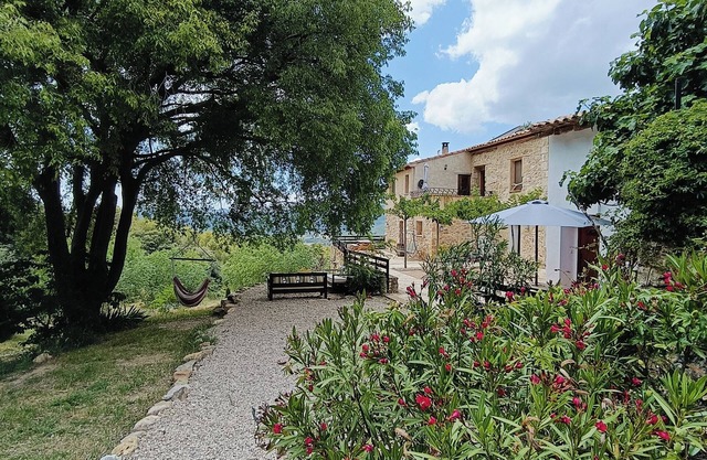 Cosy apartment in the mountains close to the village. Pet-friendly!