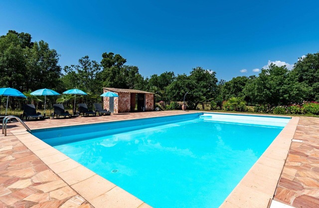 Cosy apartment in villa for 7 people with pool, WIFI, A/C, TV and terrace