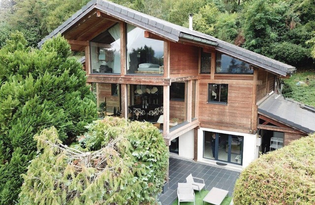 Cosy chalet apartment