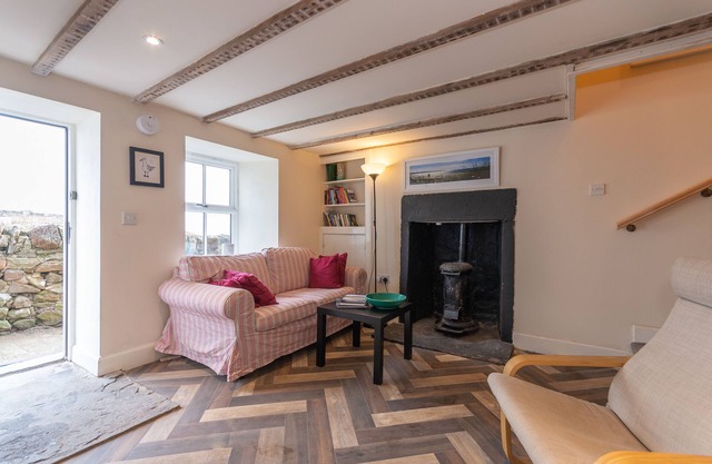 Cosy Cottage next to the shoreline in Cellardyke