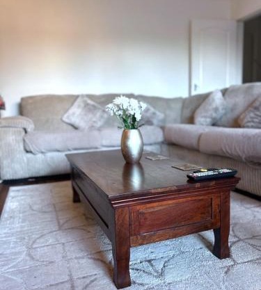 Cosy Ground Floor Apartment With Fantastic Transport Links