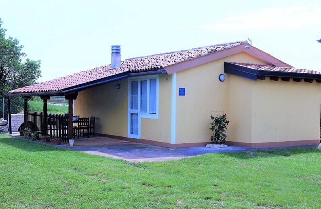 Cosy Holiday House Rosa in Gedici near Poreč