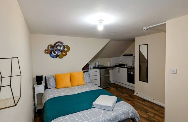 Cosy Loft Studio Close to Heathrow Airport