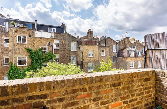 Cosy North Kensington Flat