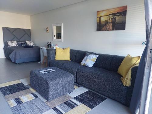 Cosy, spacious studio apartment