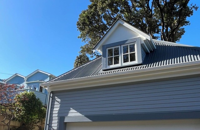 Cosy studio apartment with private parking. Located near Kelburn and the CBD.
