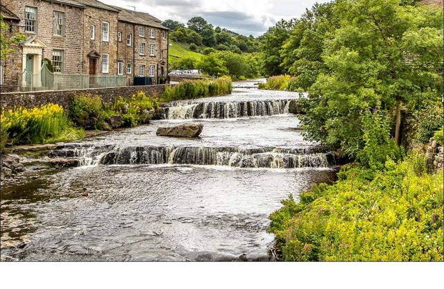 Cosy, traditional cottage overlooking waterfalls, Gayle, Hawes, Yorkshire Dales.
