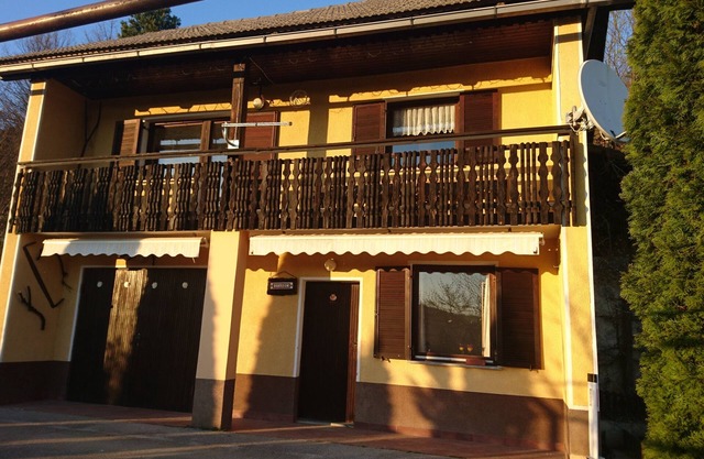Cosy vineyard house for 5 persons plus 1 baby