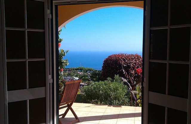 Cottage with stunning views of the Atlantic Ocean and the mountains - Casa Laurisol