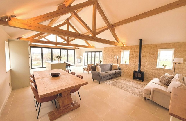 Cotswold Barn | 360° Views | Peaceful Escape