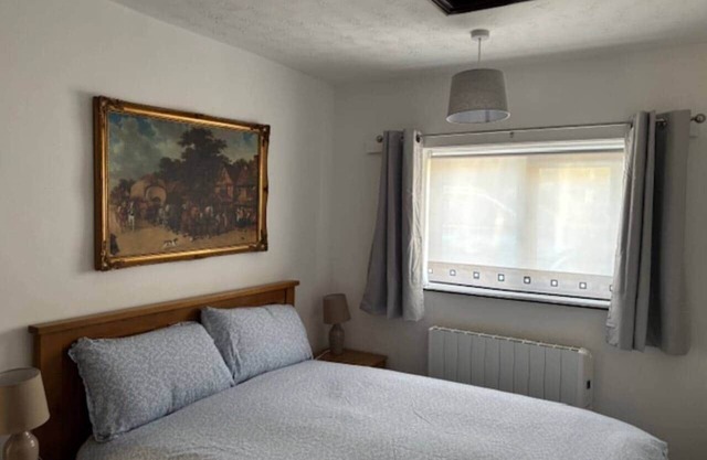 Cottage 1, a Cosy Retreat with Secure Parking