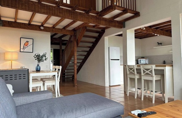 COTTAGE 2 · Maleny-Montville Cottages #2, 2 bed + ocean views