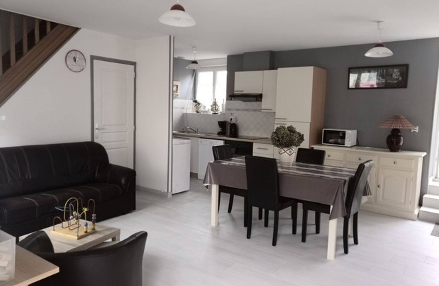 Cottage 3 * "Les Hortensias" renovated in a quiet MATIGNON-Fenced-Parking