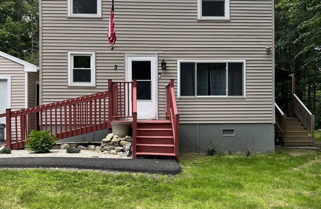 Cottage At Sebago Cove ~ Private Association with beach, dock & boat launch!